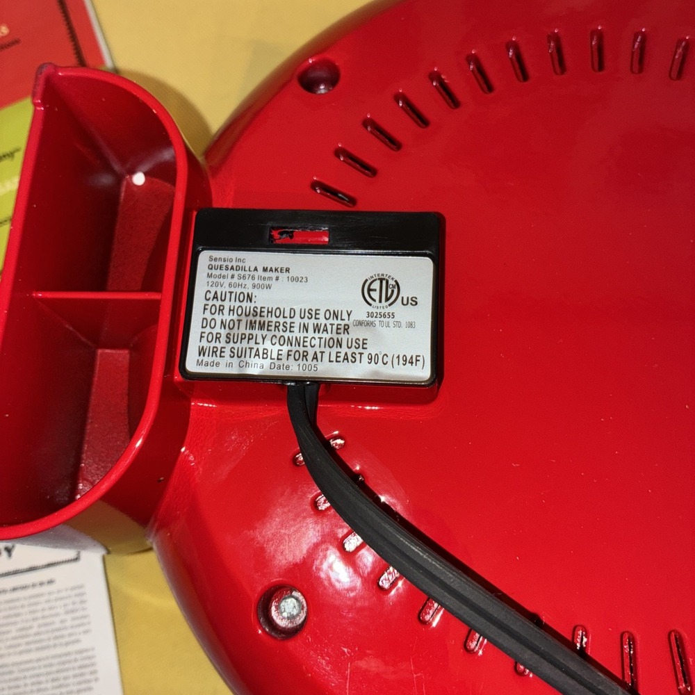 The El Paso Chile Company Quesadilla Maker S676 Red Pepper Design With No Box - Picture 9 of 9